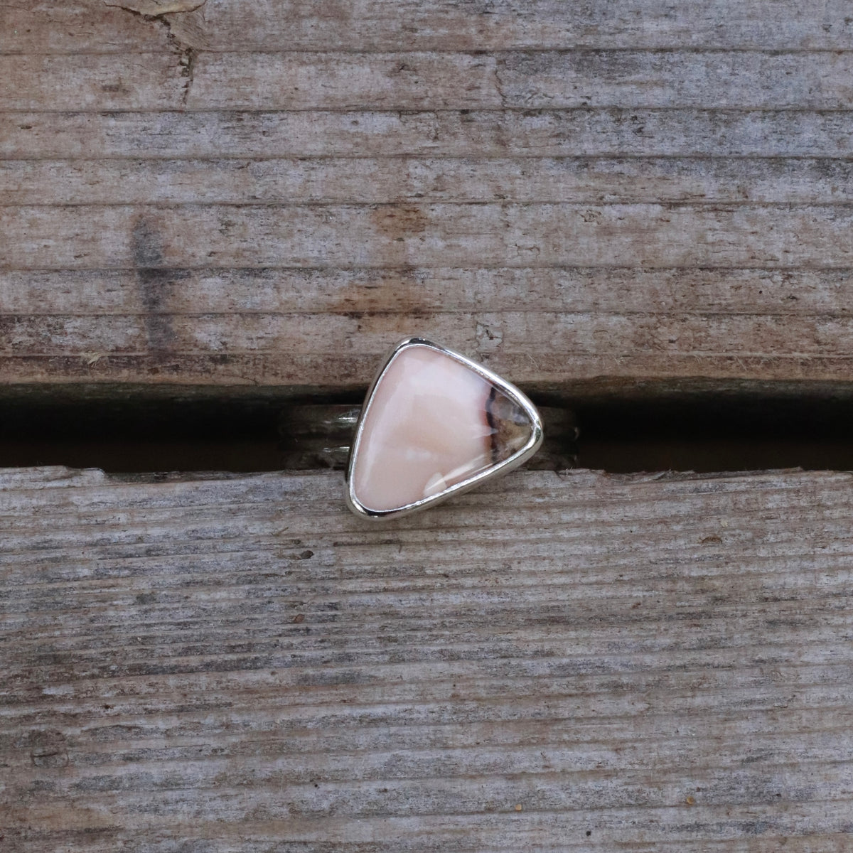 Peach Pit Jasper Ring / 8