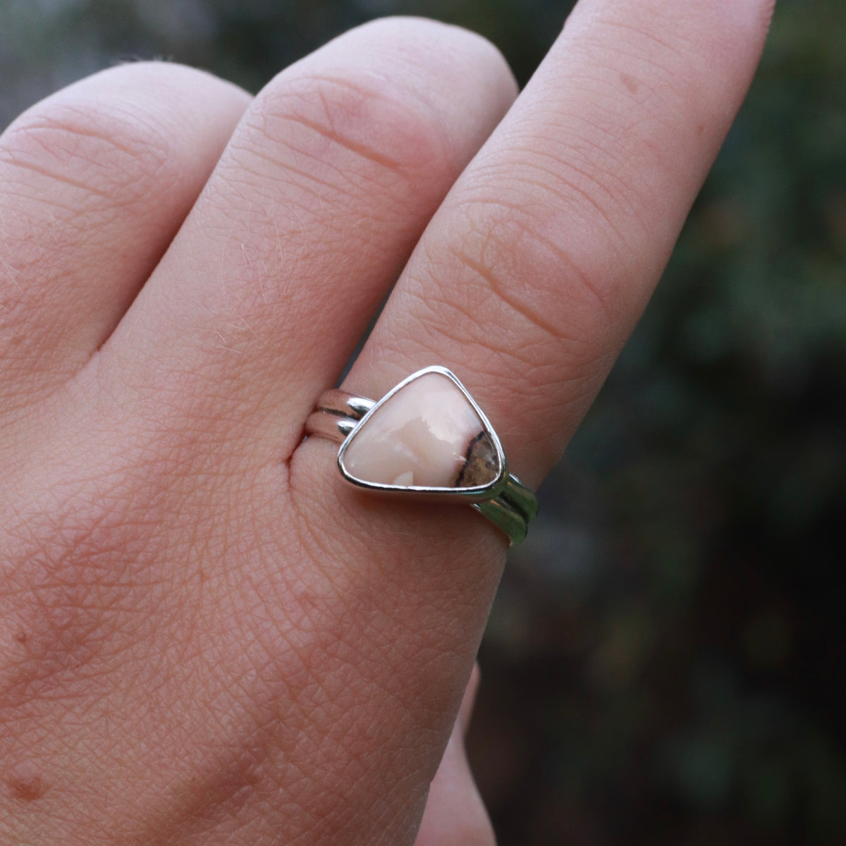 Peach Pit Jasper Ring / 8
