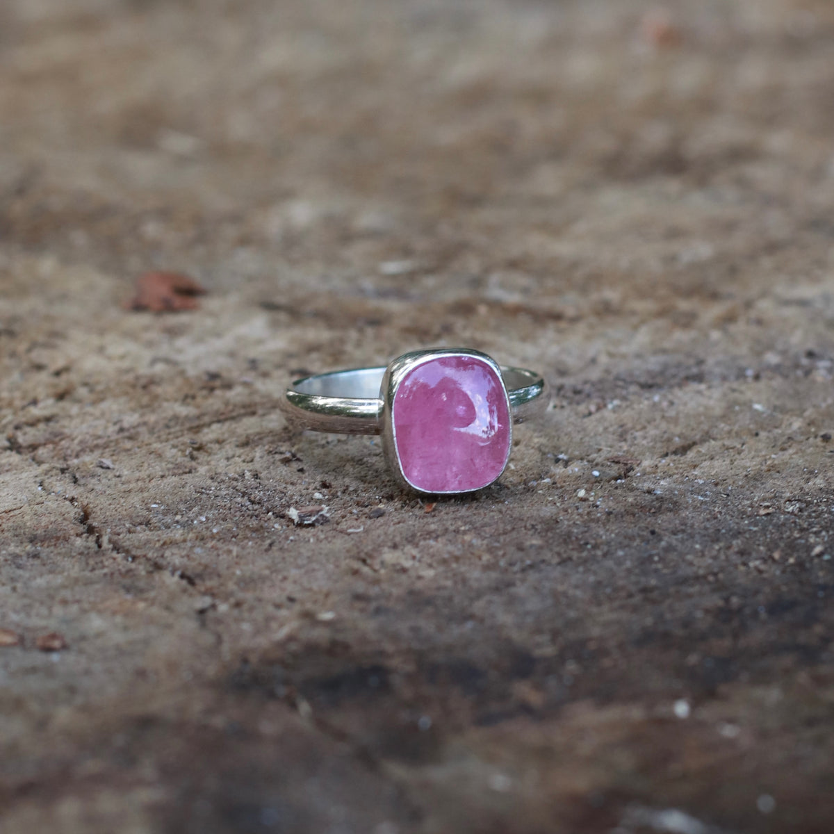 Pink Tourmaline Ring / 7